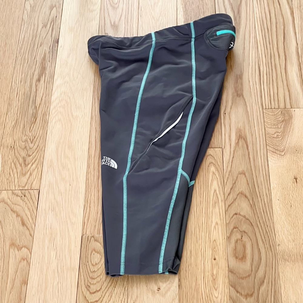 North Face Flight Series VaporWick Crop Leggings S